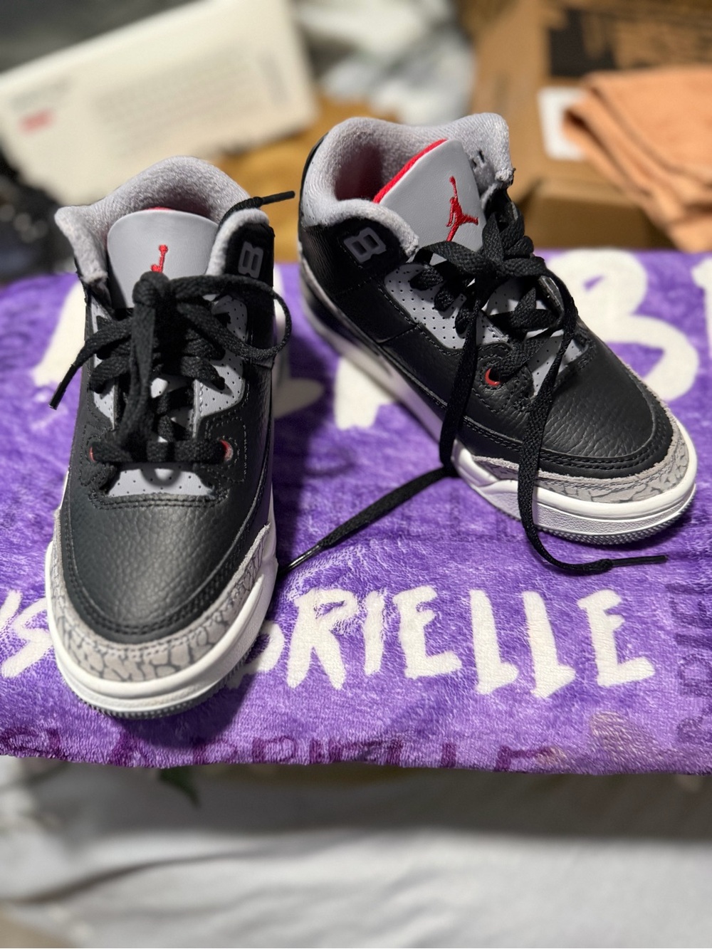 Jordan Kids Black/Gray/Red Retro Sneakers